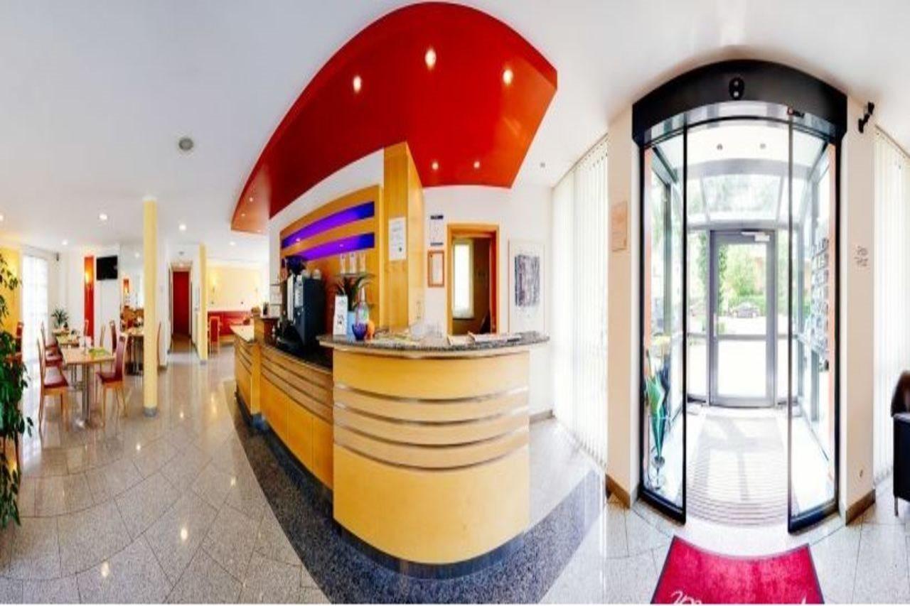 מינכן Hotel Graf Lehndorff Zur Messe מראה חיצוני תמונה
